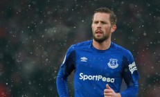 开云体育APP下载-波兰铁骑踏平三狮军团，许昕挥舞球拍统治全场，一场时空错位的奇幻胜利