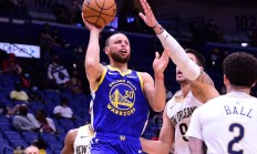 开云体育-锡安生涯三双成熟玫瑰AD窖场披分痛击粉丝