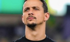 开云下载-巴列卡诺年轻后卫崭露头角，球队信心倍增