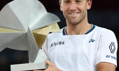 开云体育入口-包含温网碾压法网，鲁德状态火热的词条