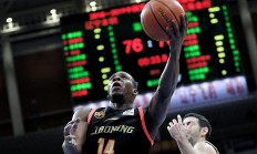 开云体育APP下载-活塞内线球员表现糟糕，需加强训练