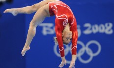 开云体育登录-曼彻斯特双星闪耀，曼联战术绞杀蓝军，福登定义曼城攻击维度