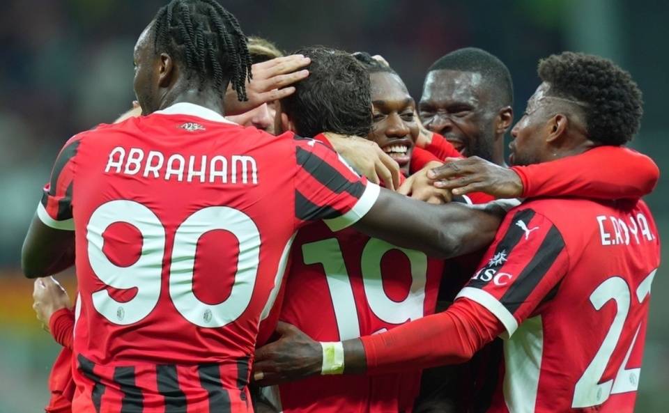 关于AC米兰大胜对手,实现逆转晋级的信息 关于AC米兰大胜对手,实现逆转晋级的信息