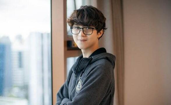 V5翻盘LGD,Hanssama极限生还后反打强强对话小组赛,技惊四座的简单介绍 V5翻盘LGD,Hanssama极限生还后反打强强对话小组赛,技惊四座的简单介绍