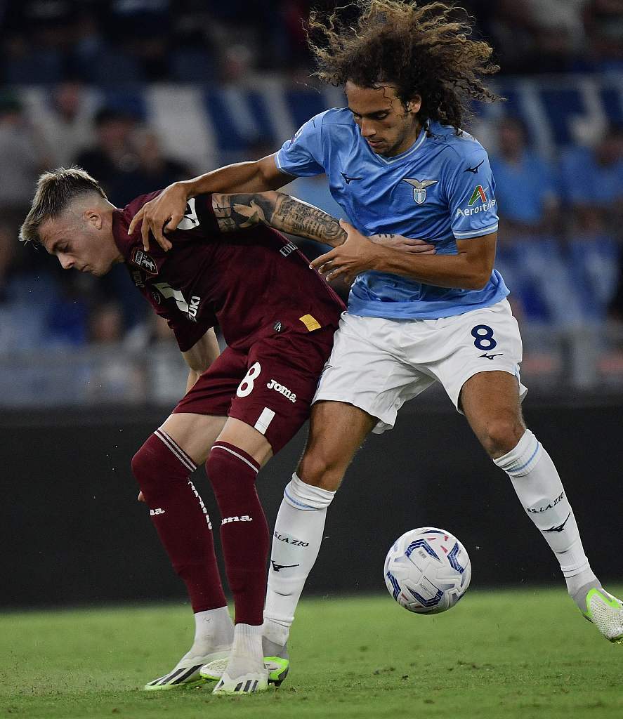 都灵客场战胜切沃，豪取三分