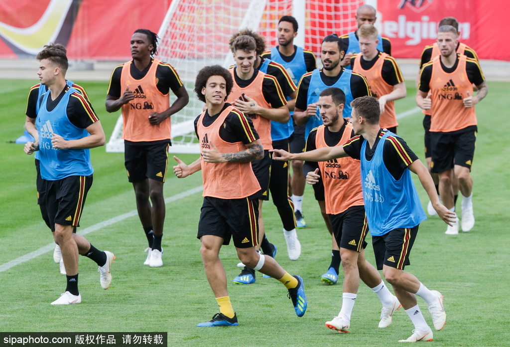 包含比利时夺冠在望，集结全力备战淘汰赛的词条