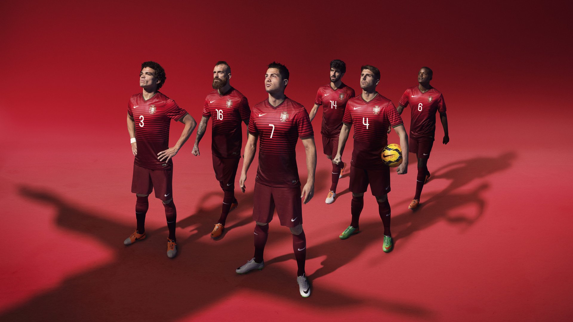 金字塔的阴影覆盖伯纳乌,当法老的诅咒击沉银河战舰