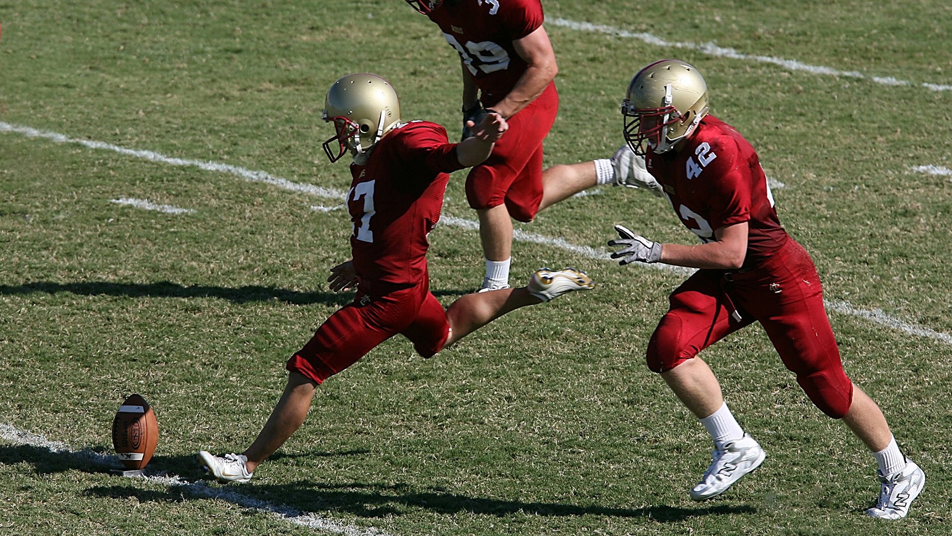 史上唯一，当萨内化为国家，洪都拉斯以个人之名击溃乌拉圭军团